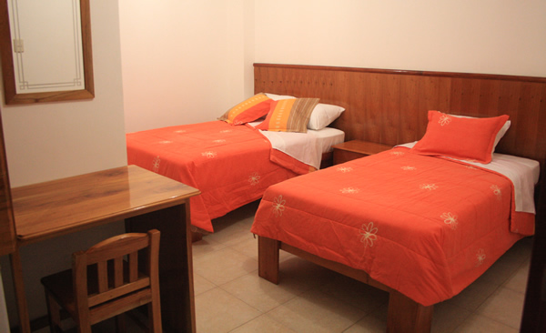 Double Room, Hostal Macaw Guayaquil Ecuador